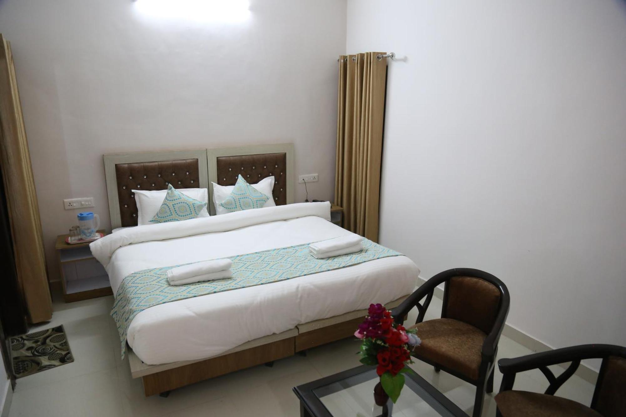 Hotel Yog Tapovan- Rafting Available Rishikesh Bagian luar foto