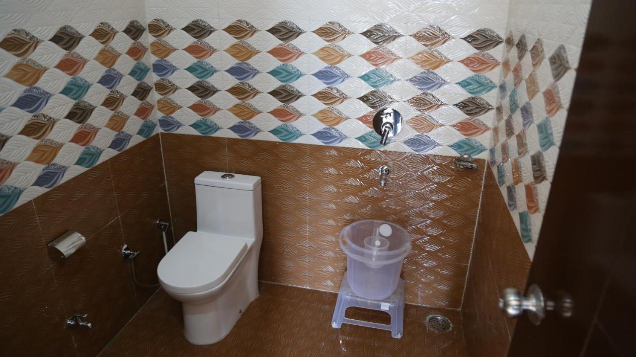 Hotel Yog Tapovan- Rafting Available Rishikesh Bagian luar foto